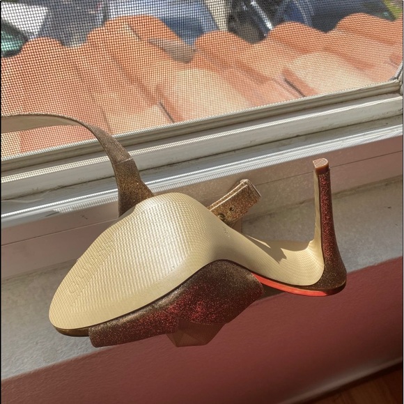 guess heels - Picture 2 of 2